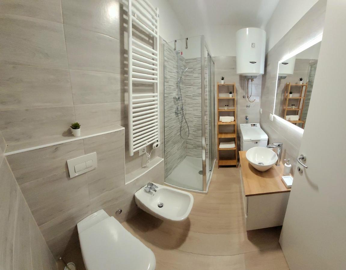 PrimaHouse55 Milan Apartment Bagian luar foto
